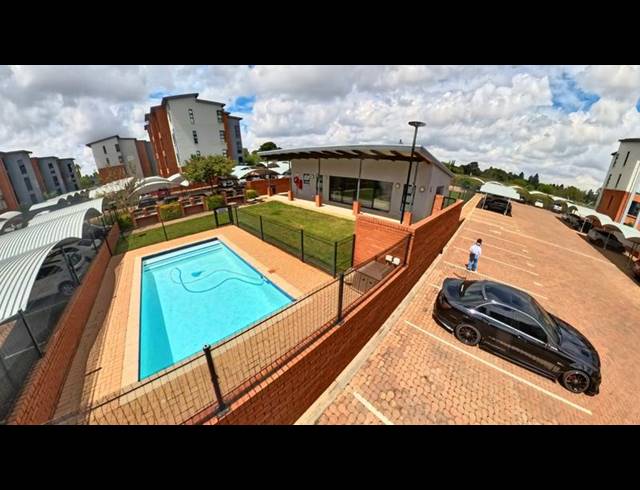 2 BEDROOM APARTMENT FOR SALE IN GLEN MARAIS